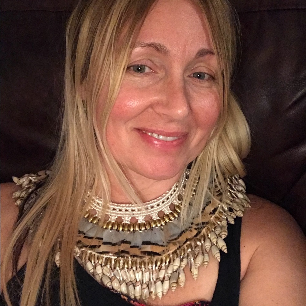 Meet your Posher, Jennifer